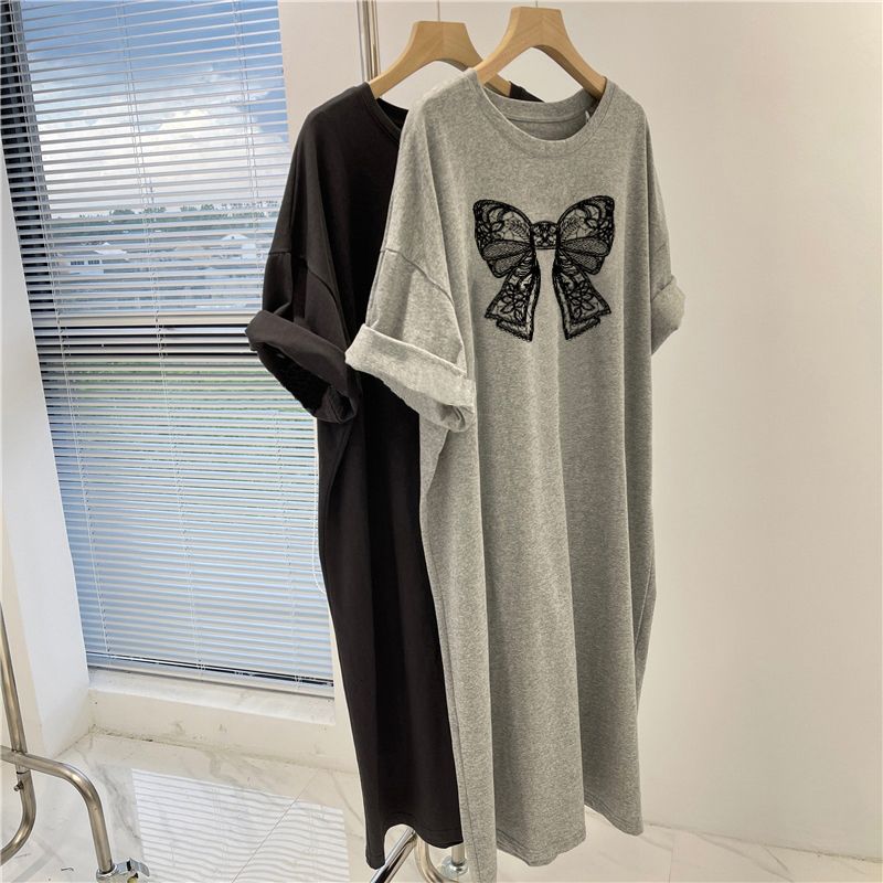 蝶結びプリント半袖Tシャツワンピース｜ワンピース｜グレーの商品イメージ