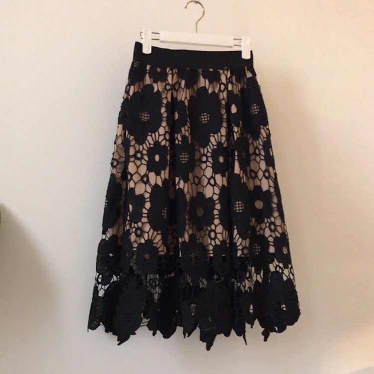 花柄レース切り替えハイウエストAラインスカート｜ブラックの商品イメージ