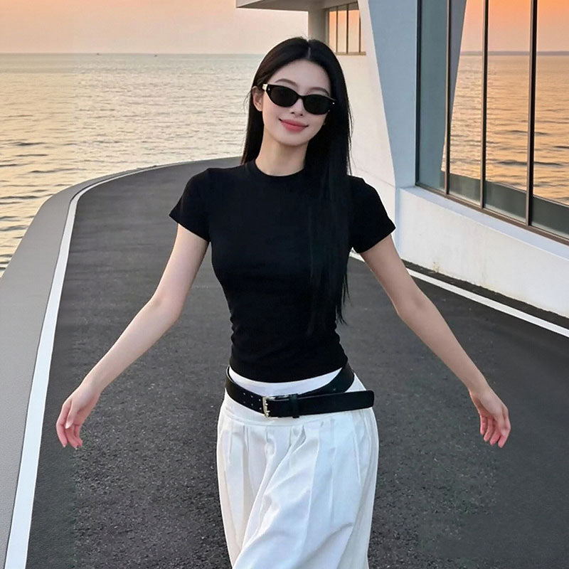 半袖黒Tシャツ＆マキシ丈スカートベルト付きモノトーン大人っぽい｜セットアップ｜画像カラーの商品イメージ