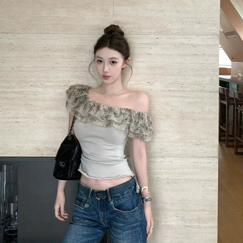 オフショルダーフリルトップス｜スリムTシャツトップスの商品イメージ