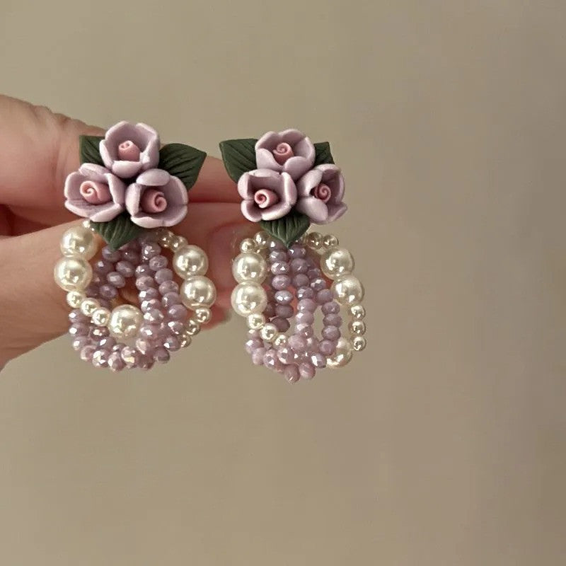 花びらビーズレトロピアス｜アクセサリー｜画像カラーの商品イメージ