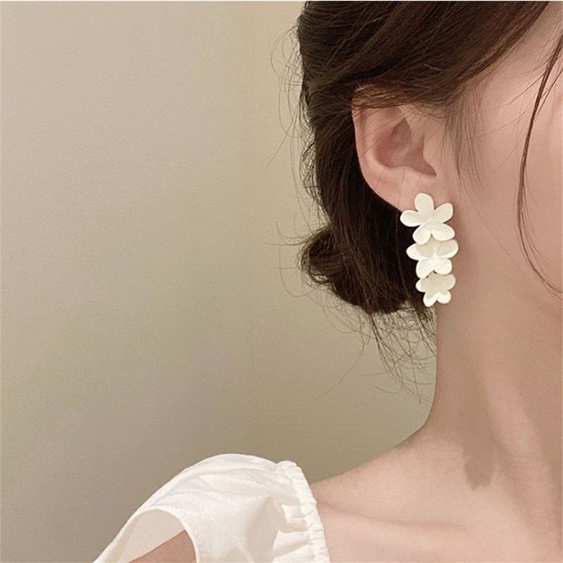 花柄ピアス｜アクセサリーアップ小物の商品イメージ