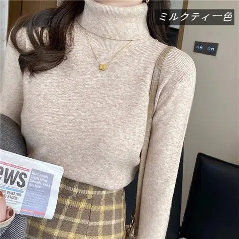 無地ニット｜スリムハイネックトップス｜ブラックの商品イメージ