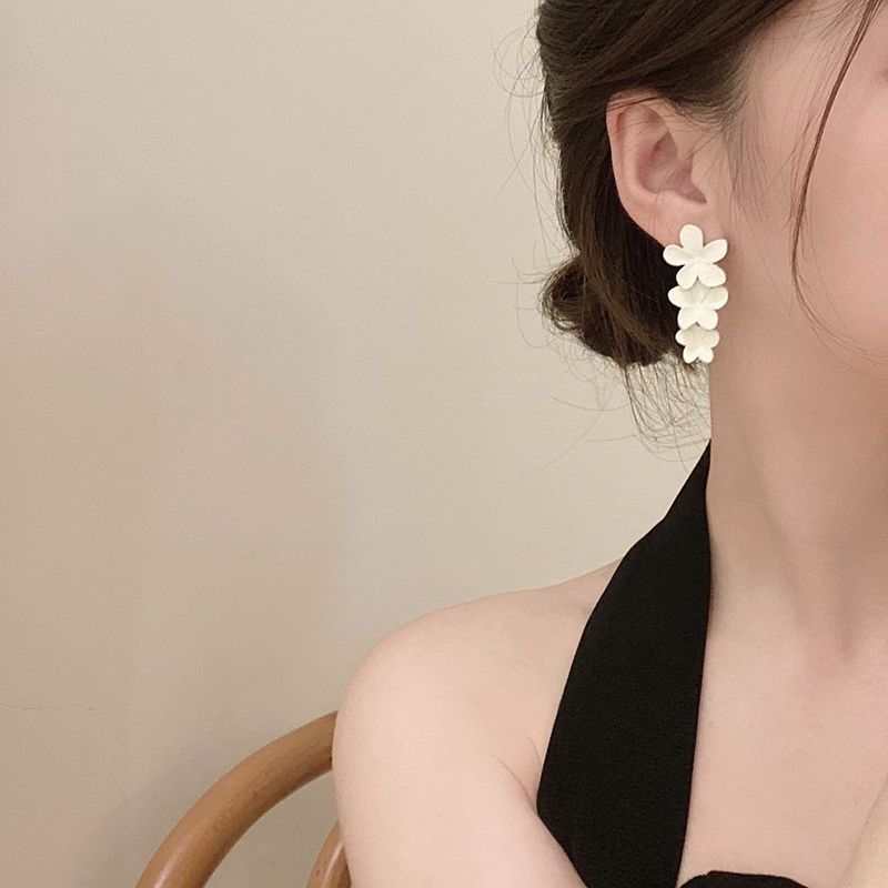 花柄ピアス｜アクセサリーアップ小物の商品イメージ
