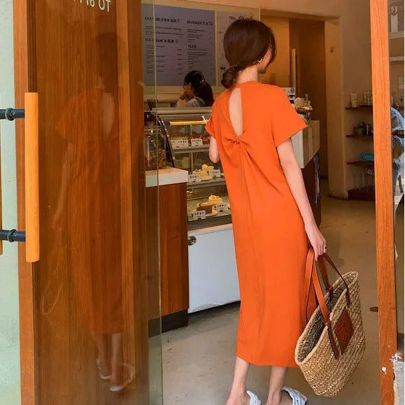 後ろ開きデザイン半袖Tシャツワンピース｜ワンピースの商品イメージ