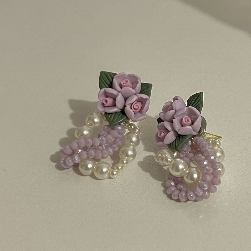 花びらビーズレトロピアス｜アクセサリーの商品イメージ