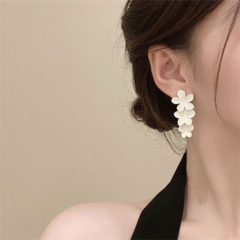 花柄ピアス｜アクセサリーアップ小物の商品イメージ