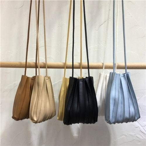 シェルバッグ｜ショルダーバッグバッグ｜ホワイトの商品イメージ