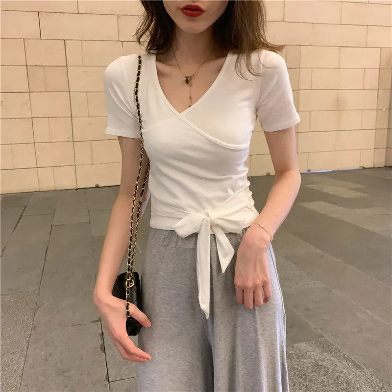 カシュクールデザイン無地半袖Tシャツ｜ウエストリボントップス｜グレーの商品イメージ